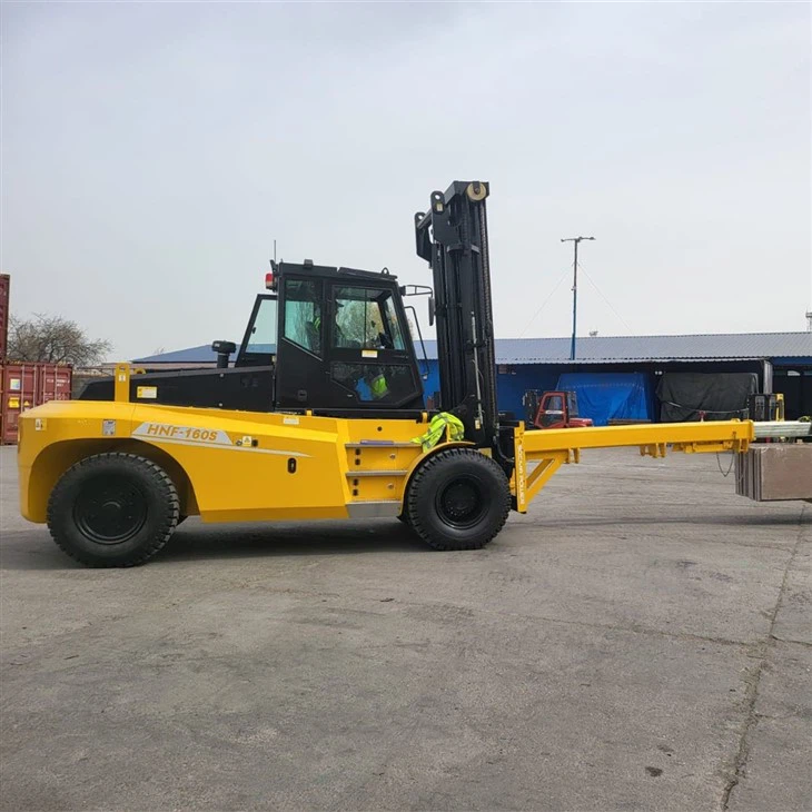 16 Ton Heavy Duty Forklift With Crane