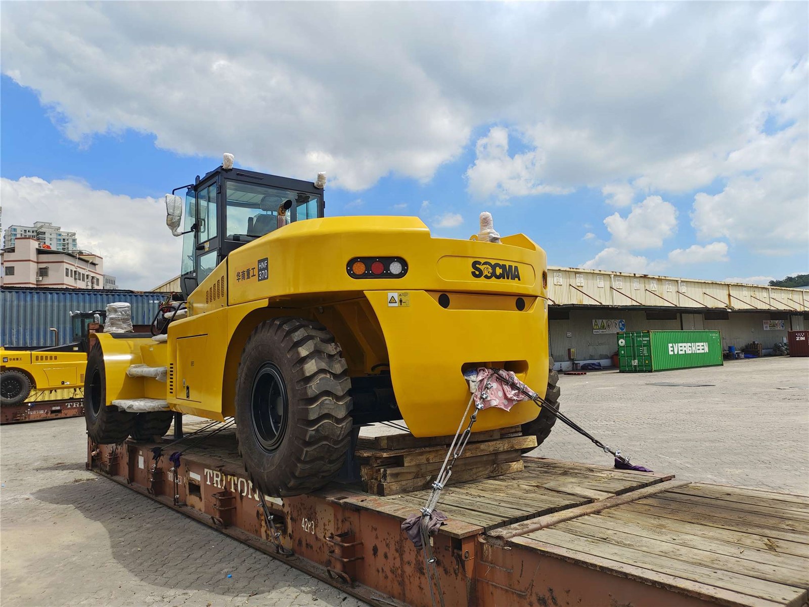 36ton forklift 3 36ton forklift 3