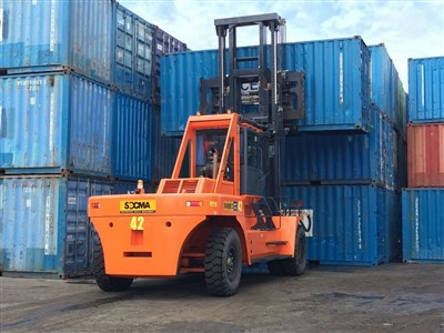 Stivuitor 28T 28 tone Stivuitor pentru sarcini grele pentru manipularea containerelor